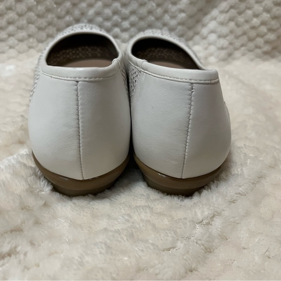 WOMENS EASY SPIRIT ESKALEA E360 LOAFERS IN WHITE. NEW NO BOX! - Picture 3 of 5